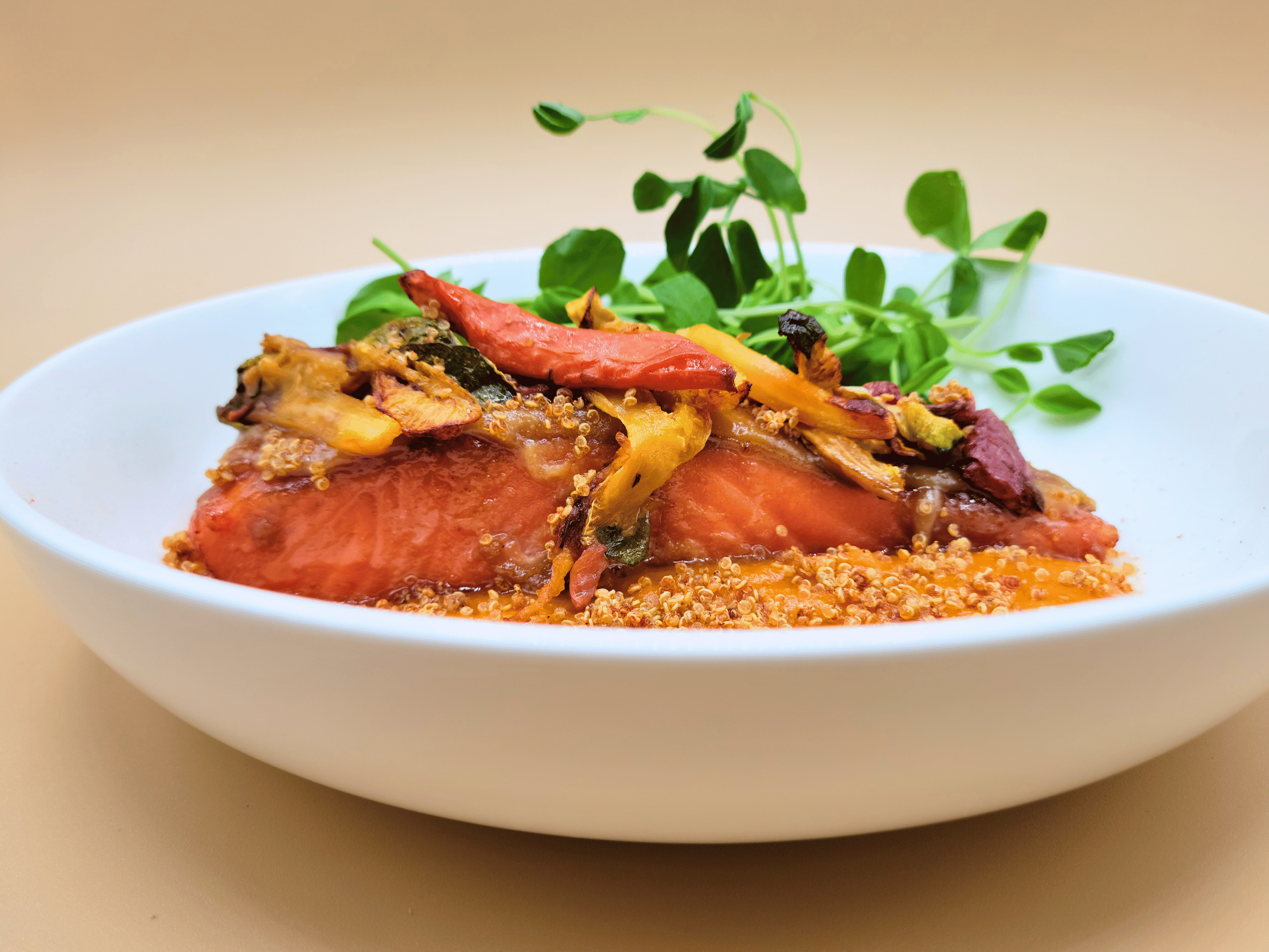 Pacific coho salmon, miso, jerez.